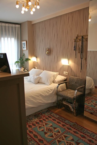 [By Vintage Chic[3].jpg]